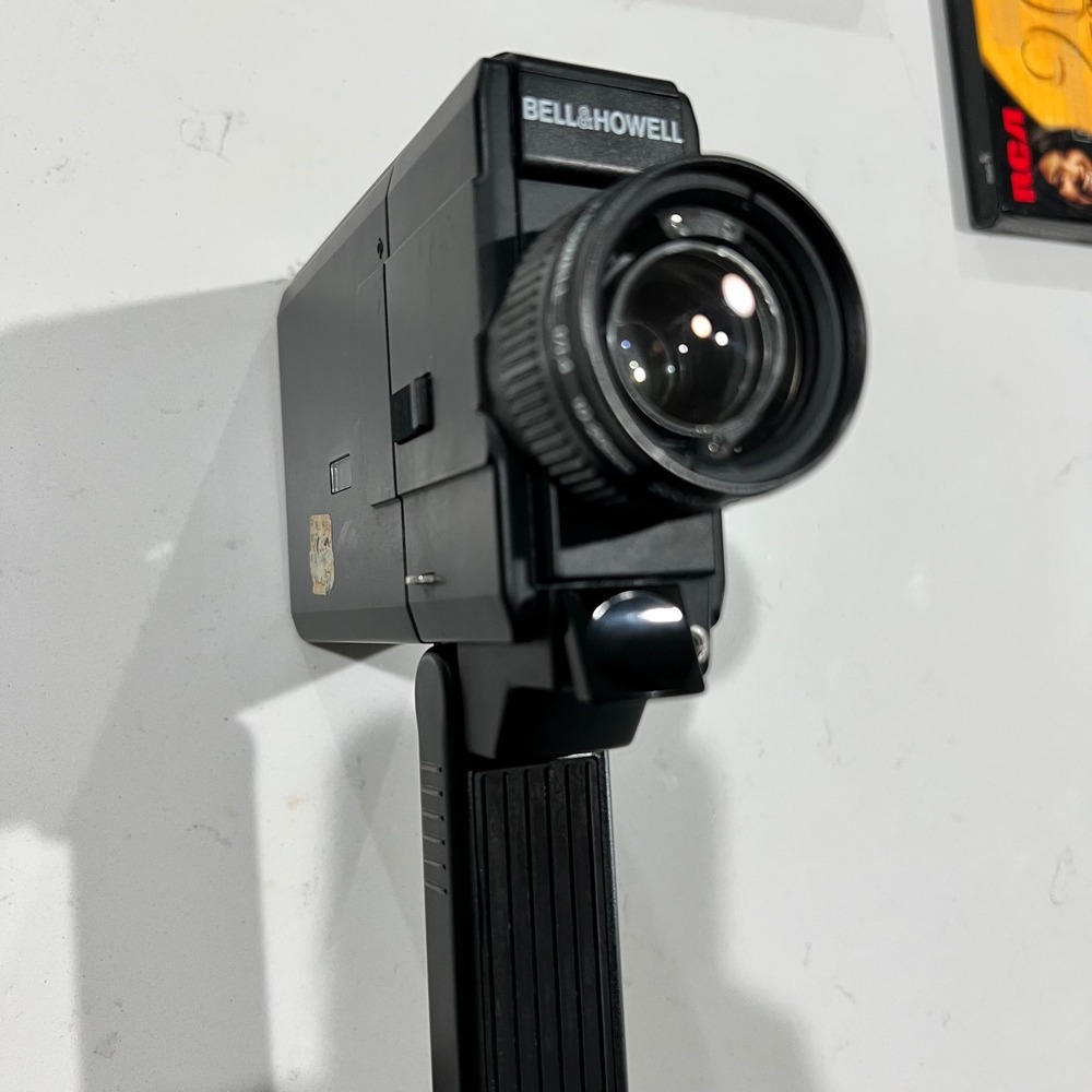 Bell & Howell T20 XL Super 8 Movie Camera f/1.4 10-20mm Tested Canon alternative